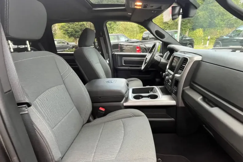 Dodge RAM din 2023 cu 6.300 km - oferta DOD112378 - foto 16