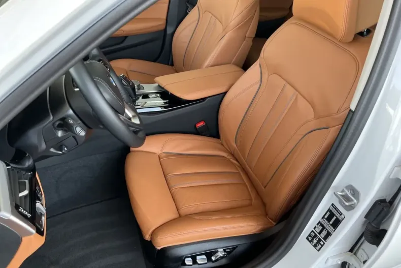 BMW 520 din 2023 cu 14.900 km - oferta BMW112386 - foto 6