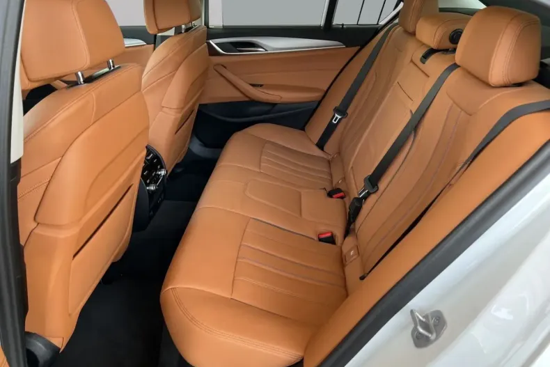 BMW 520 din 2023 cu 14.900 km - oferta BMW112386 - foto 13