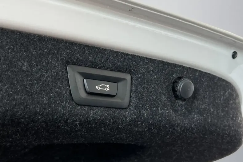 BMW 520 din 2023 cu 14.900 km - oferta BMW112386 - foto 17