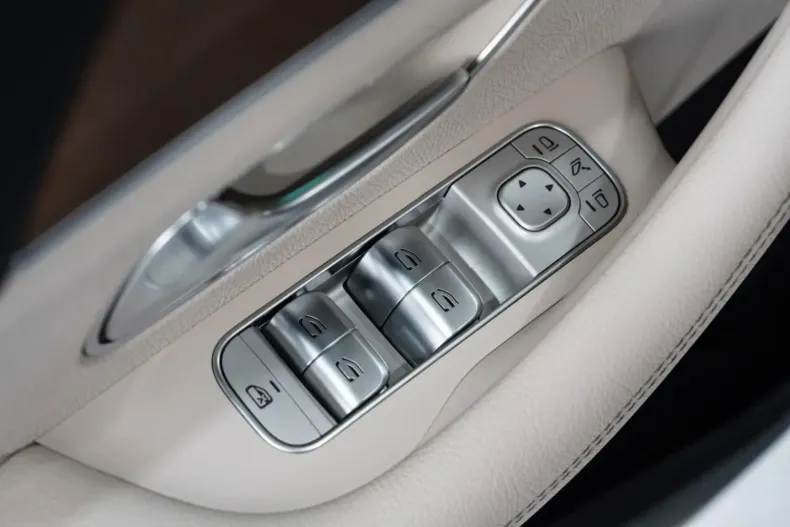 Mercedes-Benz GLE 350 din 2021 cu 44.430 km - oferta MER112403 - foto 25