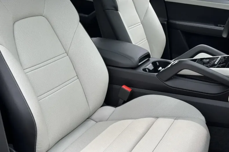 Porsche Cayenne din 2023 cu 23.100 km - oferta POR112410 - foto 11