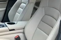 Porsche Taycan din 2023 cu 20.100 km - oferta POR112421 - foto 3