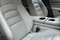 Porsche Taycan din 2023 cu 20.100 km - oferta POR112421 - foto 7