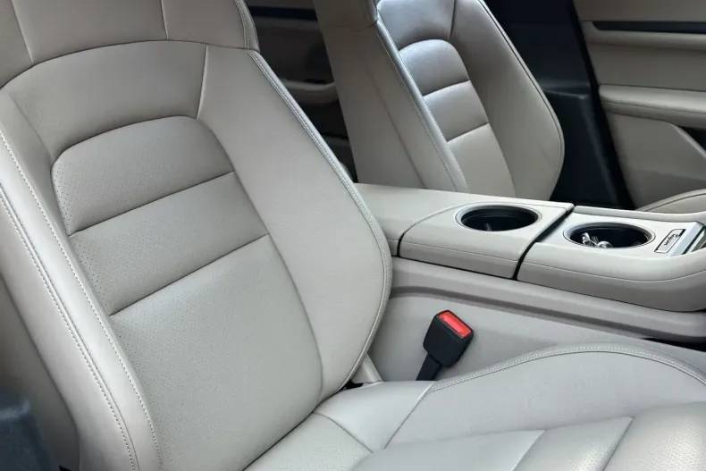 Porsche Taycan din 2023 cu 20.100 km - oferta POR112421 - foto 7