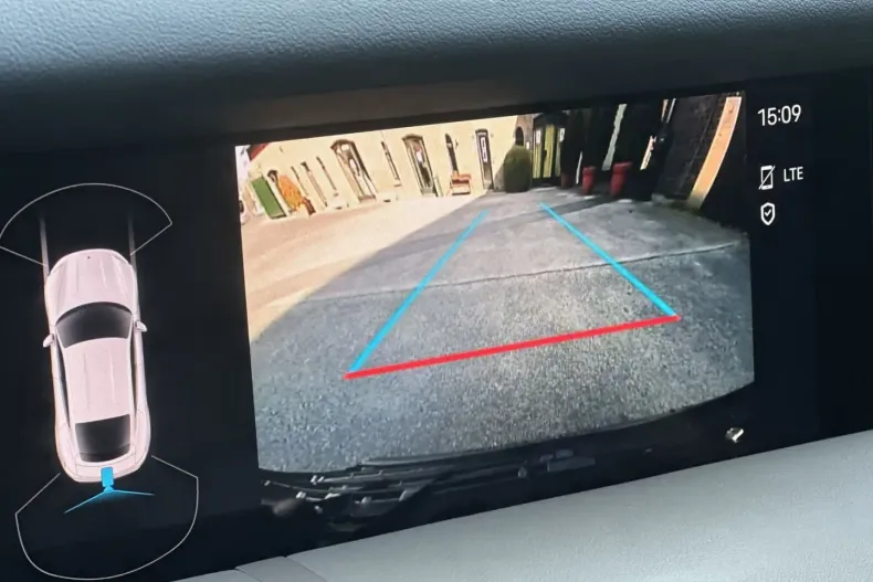 Porsche Taycan din 2023 cu 20.100 km - oferta POR112421 - foto 11