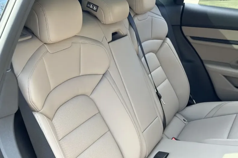 Porsche Taycan din 2023 cu 20.100 km - oferta POR112421 - foto 13