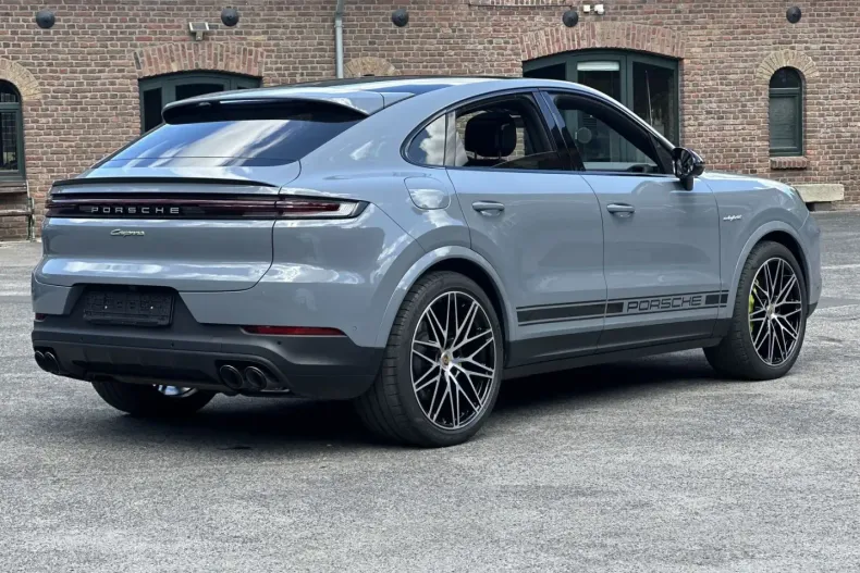 Porsche Cayenne din 2023 cu 59.250 km - oferta POR112424 - foto 25