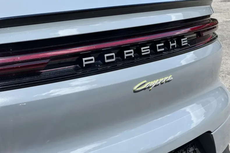 Porsche Cayenne din 2023 cu 59.250 km - oferta POR112424 - foto 30