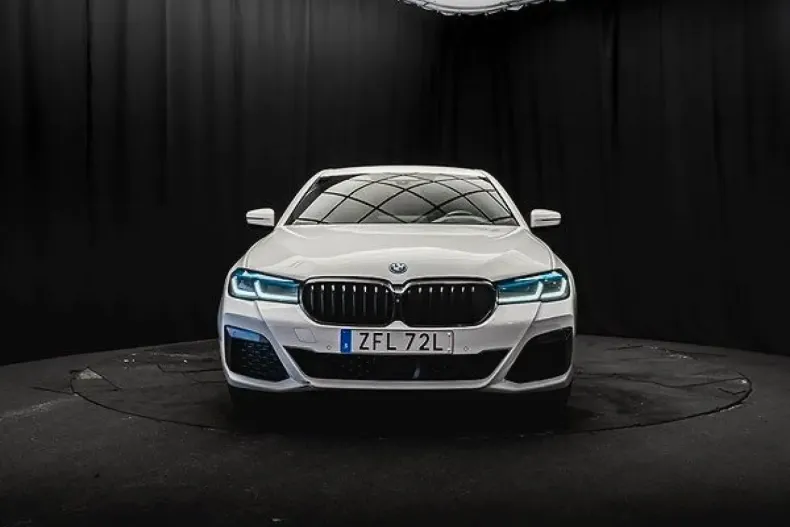 BMW 545 din 2022 cu 86.680 km - oferta BMW112428 - foto 2