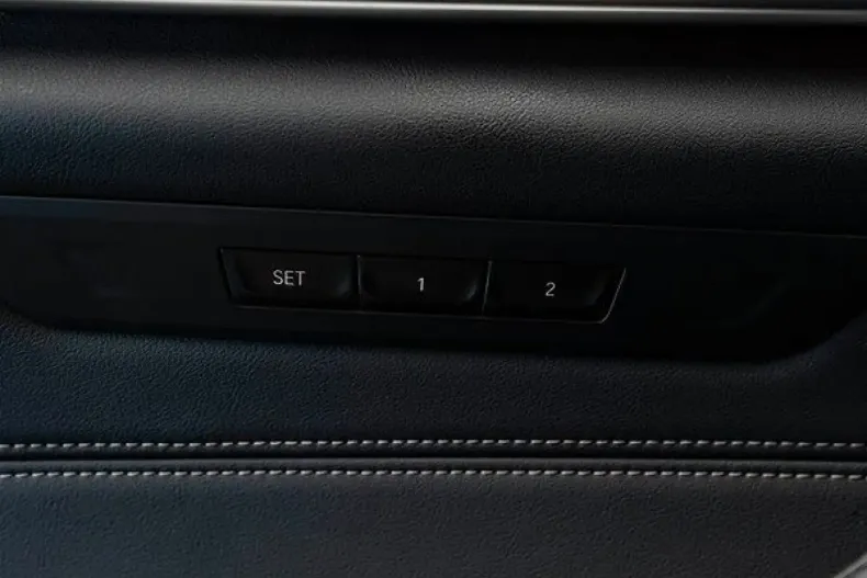 BMW 545 din 2022 cu 86.680 km - oferta BMW112428 - foto 12