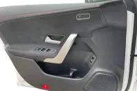 Mercedes-Benz CLA 180 din 2024 cu 28.108 km - oferta MER112430 - foto 15