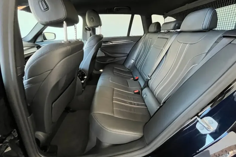 BMW 530 din 2021 cu 91.499 km - oferta BMW112432 - foto 13