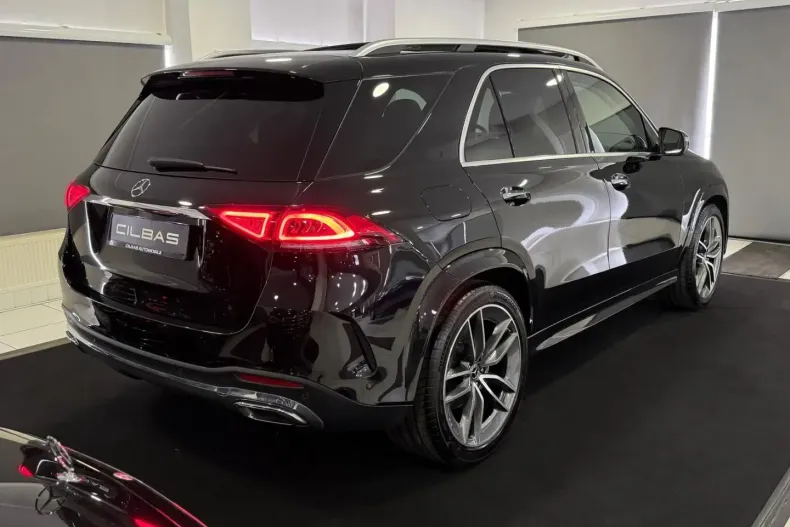 Mercedes-Benz GLE 400 din 2021 cu 96.332 km - oferta MER112434 - foto 9