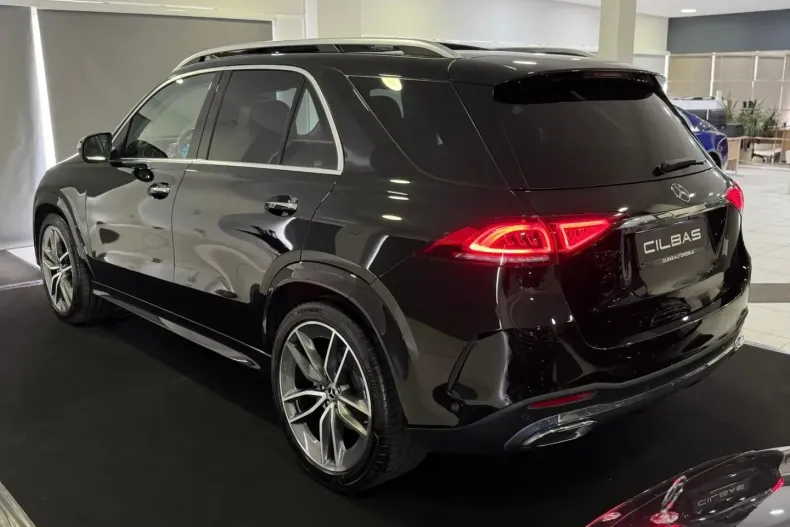 Mercedes-Benz GLE 400 din 2021 cu 96.332 km - oferta MER112434 - foto 12