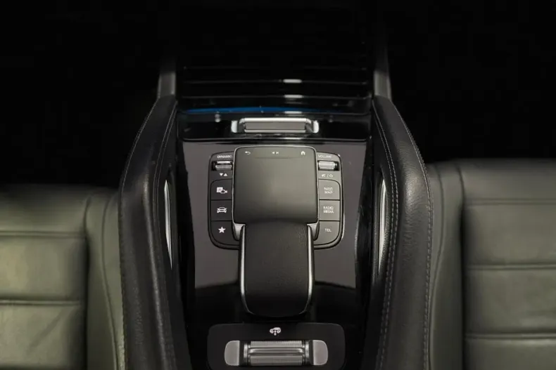 Mercedes-Benz GLE 400 din 2021 cu 96.332 km - oferta MER112434 - foto 30