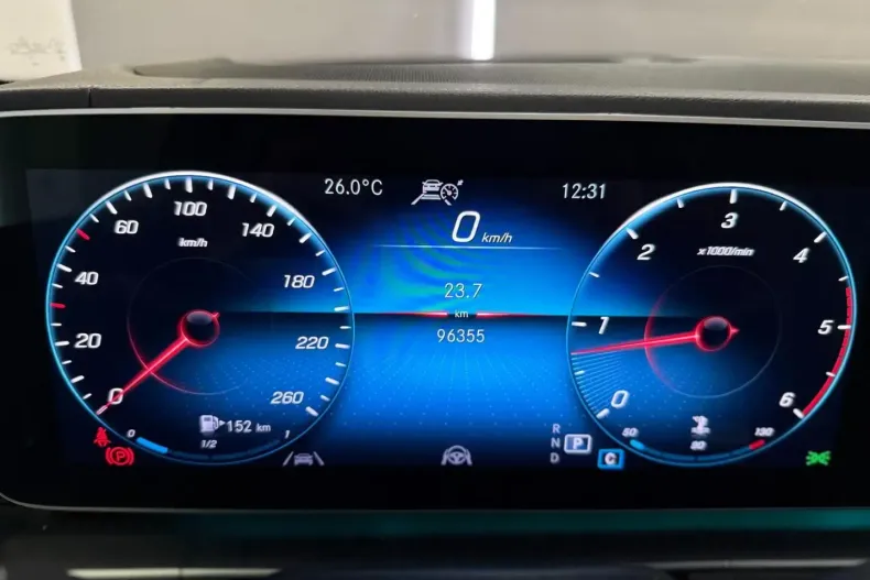 Mercedes-Benz GLE 400 din 2021 cu 96.332 km - oferta MER112434 - foto 38