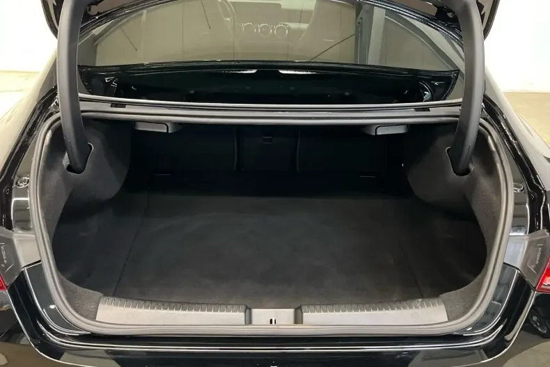 Mercedes-Benz CLA 180 din 2022 cu 23.500 km - oferta MER112436 - foto 12