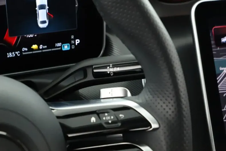 Mercedes-Benz C 300 din 2023 cu 30.820 km - oferta MER112461 - foto 10