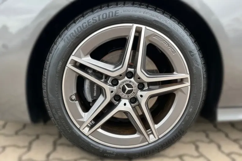 Mercedes-Benz CLA 180 din 2024 cu 22.670 km - oferta MER112469 - foto 5