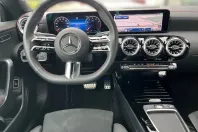 Mercedes-Benz CLA 180 din 2024 cu 22.670 km - oferta MER112469 - foto 8