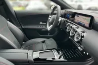 Mercedes-Benz CLA 180 din 2024 cu 22.670 km - oferta MER112469 - foto 9