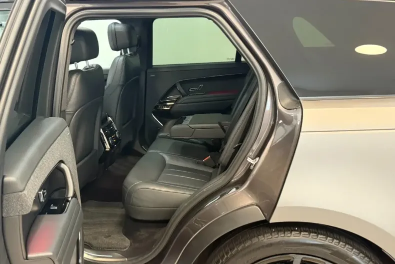 Land Rover Range Rover Sport din 2023 cu 47.698 km - oferta LAN112477 - foto 7