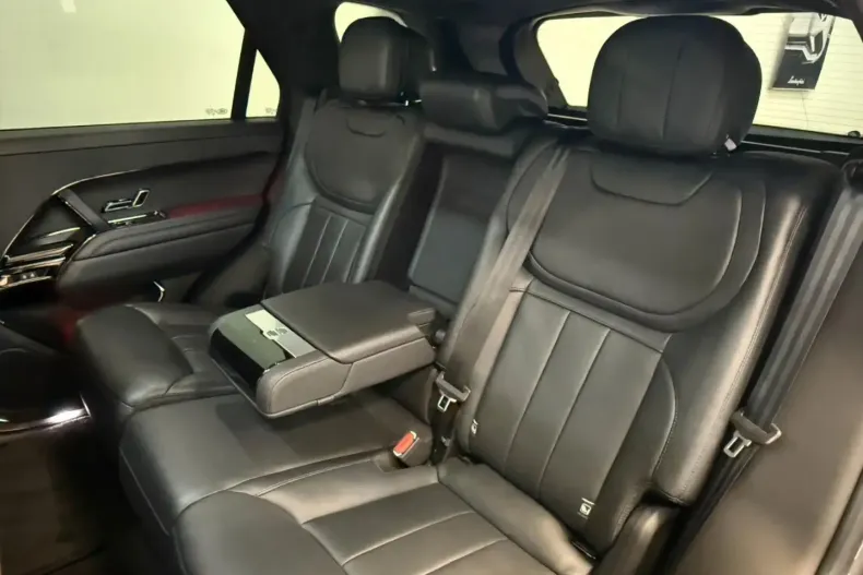 Land Rover Range Rover Sport din 2023 cu 47.698 km - oferta LAN112477 - foto 8