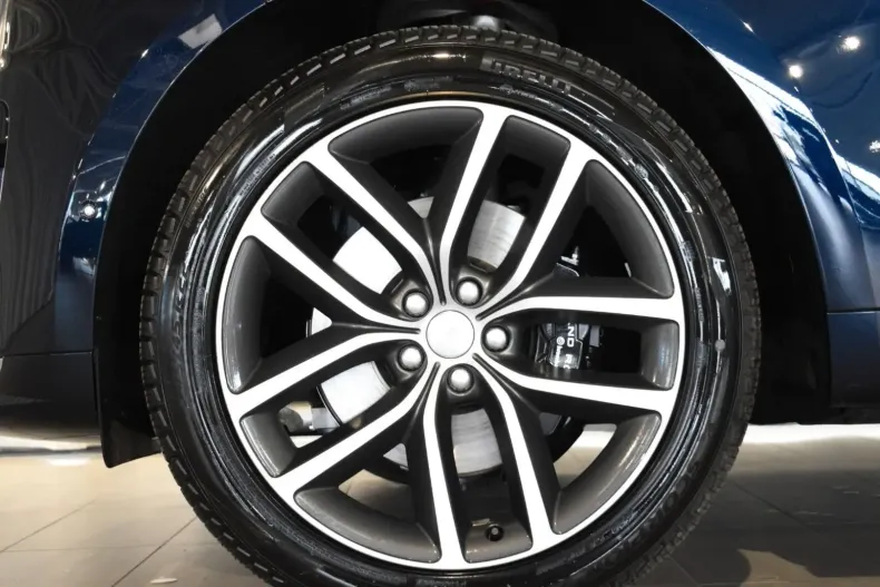 Land Rover Range Rover Sport din 2024 cu 17.850 km - oferta LAN112478 - foto 4