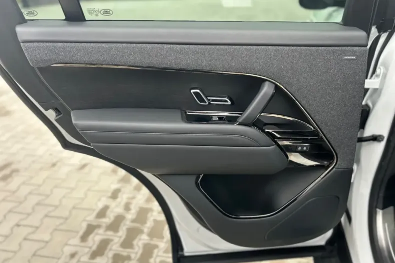 Land Rover Range Rover Sport din 2023 cu 15.796 km - oferta LAN112480 - foto 15