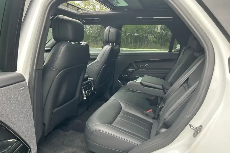 Land Rover Range Rover Sport din 2023 cu 15.796 km - oferta LAN112480 - foto 16