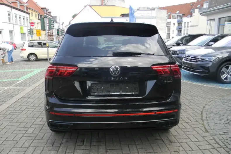 Volkswagen Tiguan din 2021 cu 23.980 km - oferta VOL112490 - foto 6