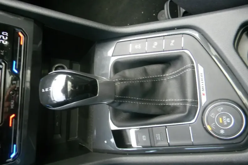 Volkswagen Tiguan din 2021 cu 23.980 km - oferta VOL112490 - foto 13