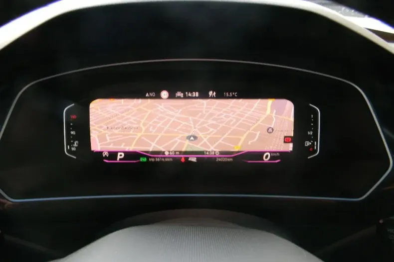 Volkswagen Tiguan din 2021 cu 23.980 km - oferta VOL112490 - foto 26