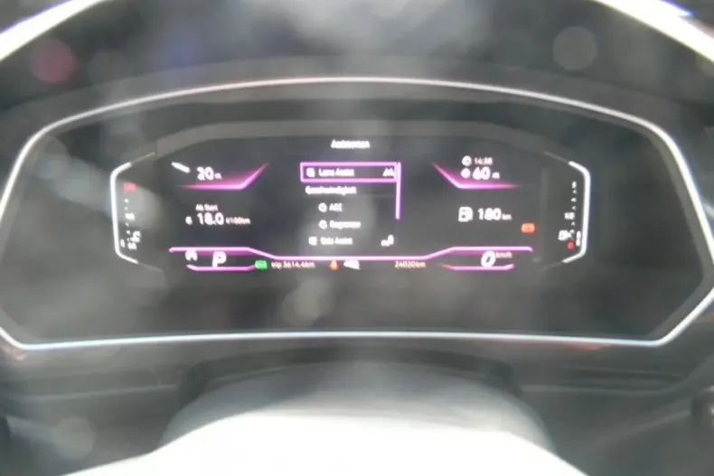 Volkswagen Tiguan din 2021 cu 23.980 km - oferta VOL112490 - foto 29