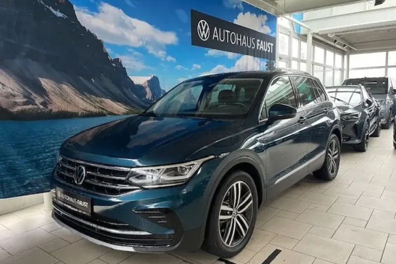 Volkswagen Tiguan din 2021 cu 43.580 km - oferta VOL112491 - foto 2