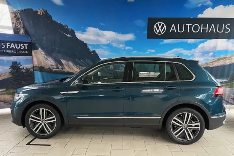 Volkswagen Tiguan din 2021 cu 43.580 km - oferta VOL112491 - foto 4
