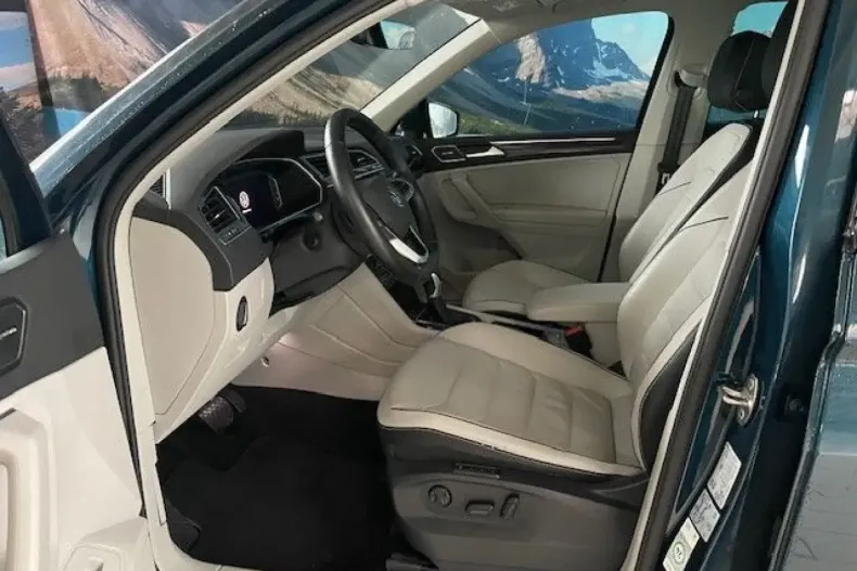 Volkswagen Tiguan din 2021 cu 43.580 km - oferta VOL112491 - foto 7