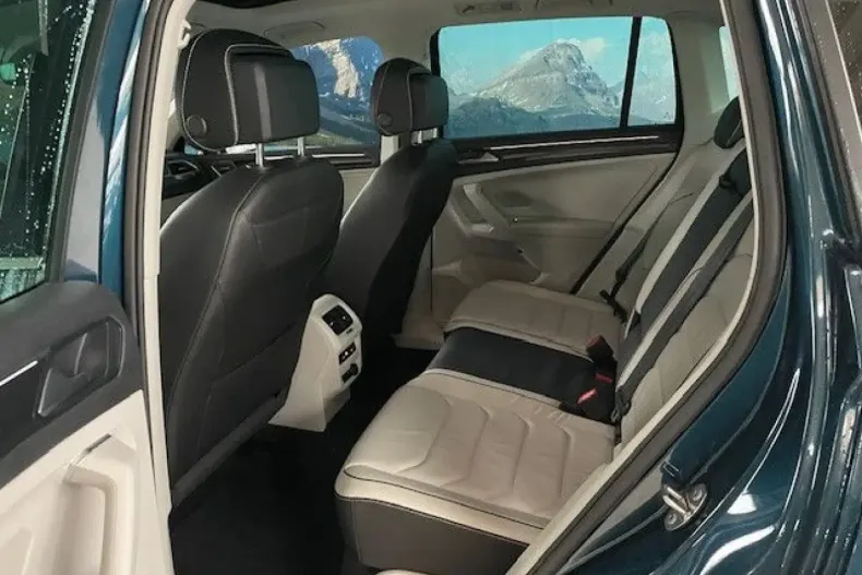 Volkswagen Tiguan din 2021 cu 43.580 km - oferta VOL112491 - foto 8