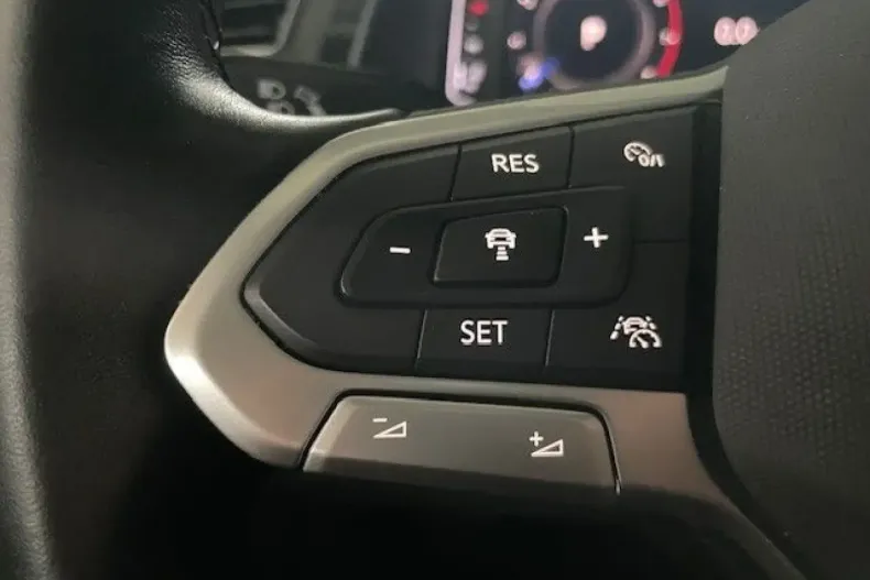 Volkswagen Tiguan din 2021 cu 43.580 km - oferta VOL112491 - foto 12