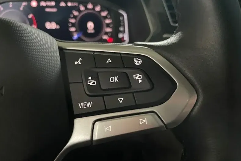 Volkswagen Tiguan din 2021 cu 43.580 km - oferta VOL112491 - foto 13