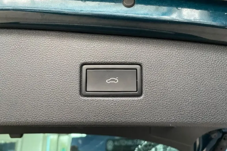 Volkswagen Tiguan din 2021 cu 43.580 km - oferta VOL112491 - foto 21