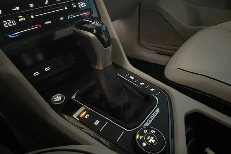 Volkswagen Tiguan din 2021 cu 43.580 km - oferta VOL112491 - foto 22