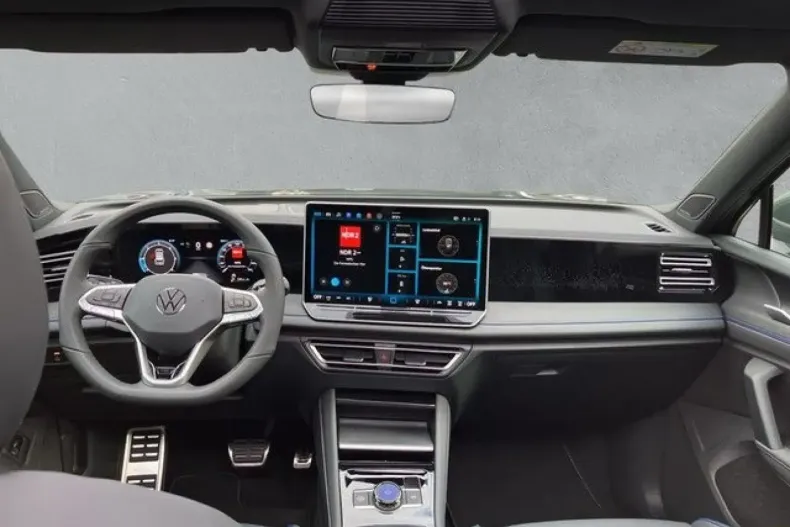 Volkswagen Tiguan din 2024 cu 59.000 km - oferta VOL112492 - foto 11