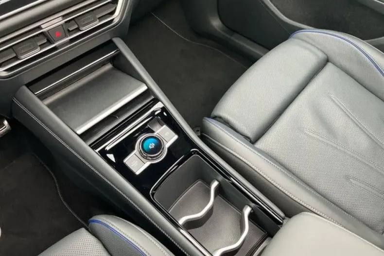 Volkswagen Tiguan din 2024 cu 59.000 km - oferta VOL112492 - foto 14