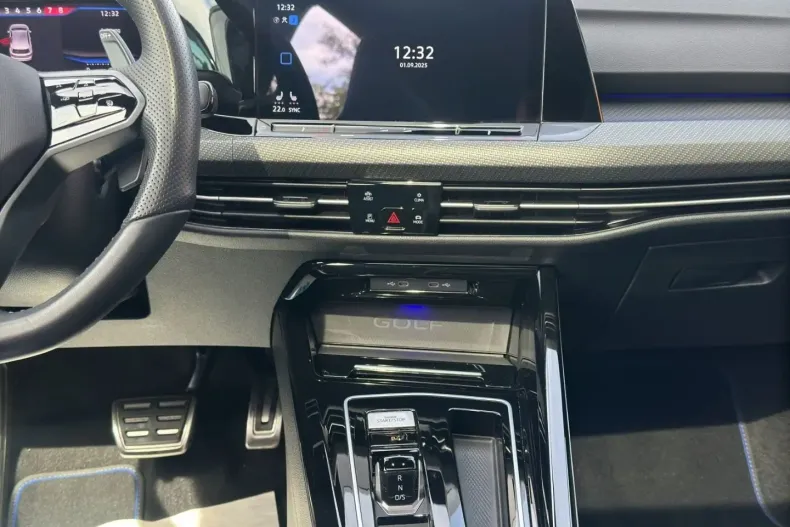 Volkswagen Golf din 2024 cu 18.984 km - oferta VOL112493 - foto 16