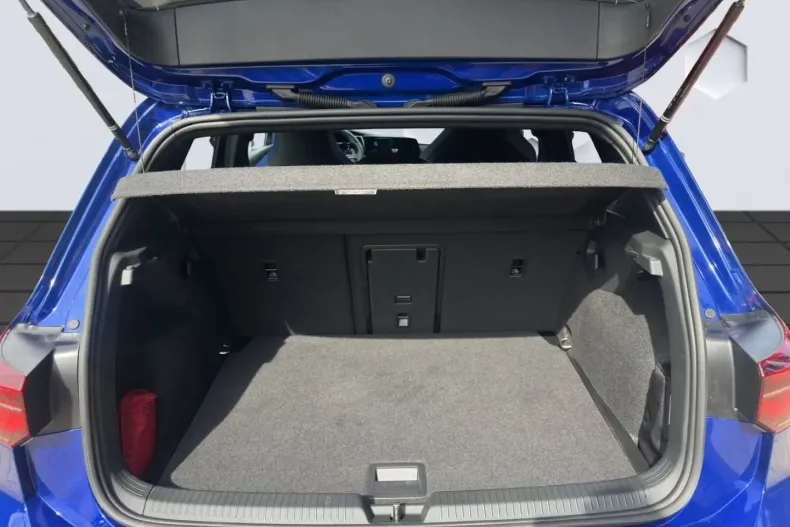 Volkswagen Golf din 2024 cu 18.984 km - oferta VOL112493 - foto 18