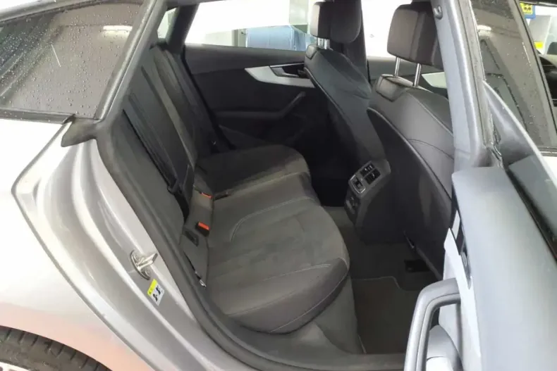 Audi A5 din 2022 cu 33.700 km - oferta AUD112497 - foto 5