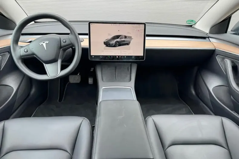 Tesla Model 3 din 2023 cu 22.900 km - oferta TES112509 - foto 8