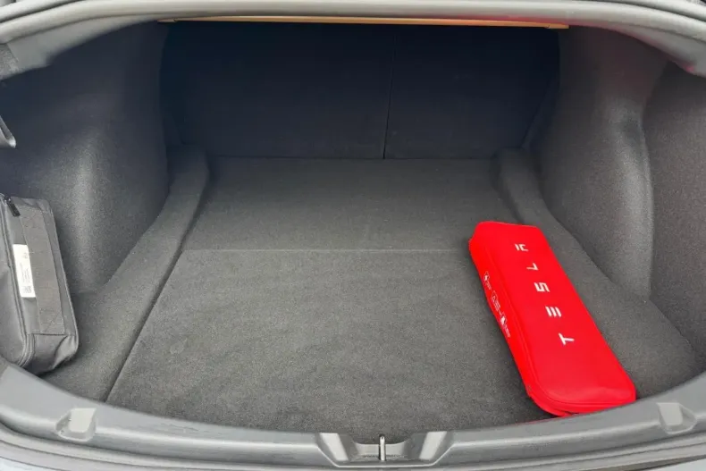 Tesla Model 3 din 2023 cu 22.900 km - oferta TES112509 - foto 12